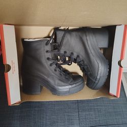 Chuck Taylor Deluxe Heal Leather