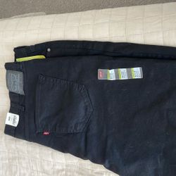 Brand New Levi’s 541 Size 48x32