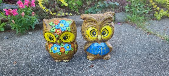 2 Beautiful Vintage Handpainted Ceramic Owl Garden Statues