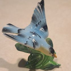 Beautiful Vintage Blue Bird Figurine 