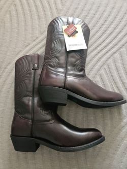 Cowboy boots men's size 11