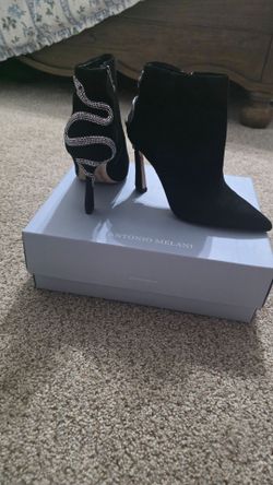 Snake heels