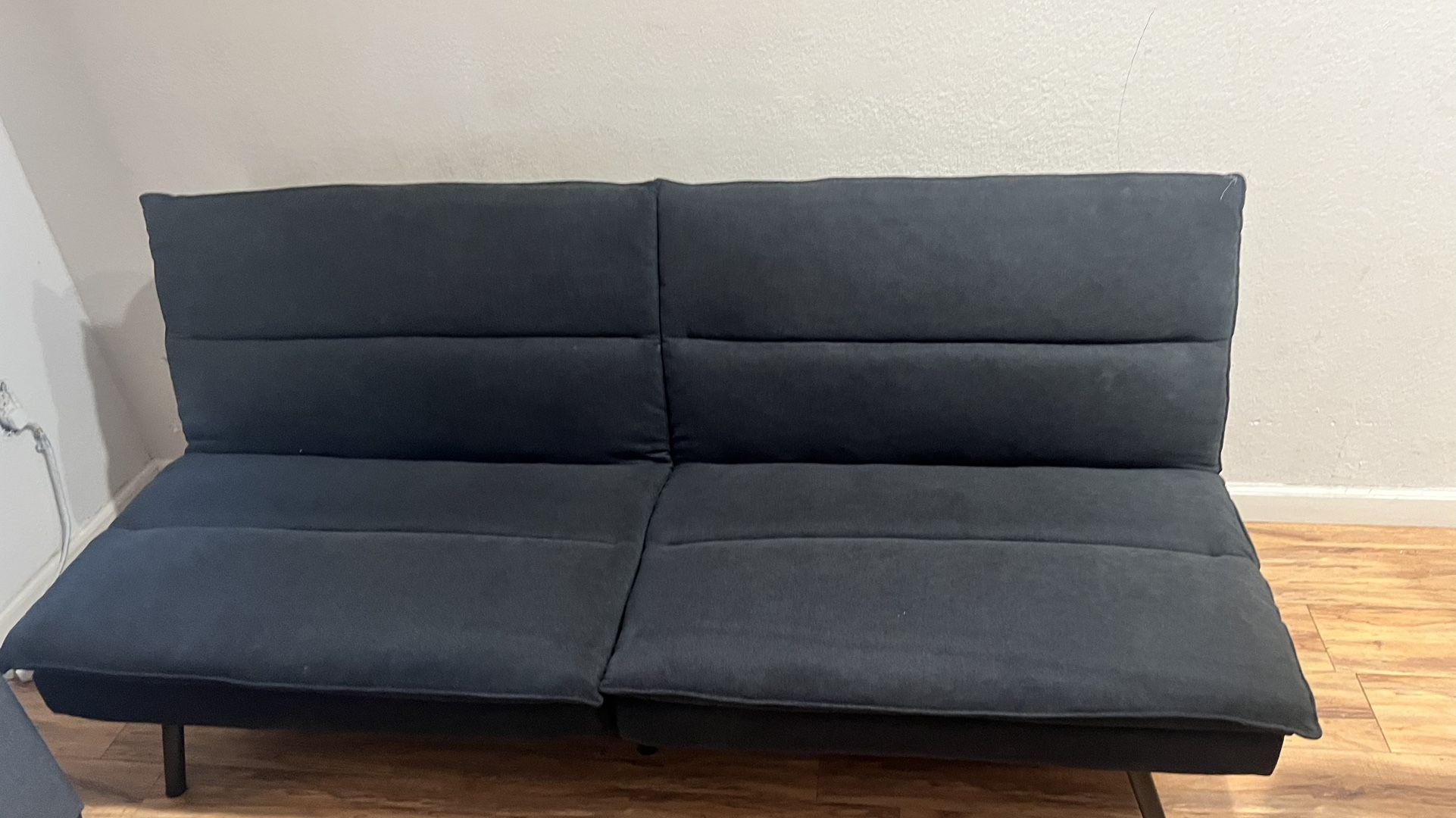 Black Futon