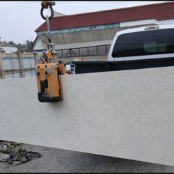 BLIZZARD WHITE QUARTZ KITCHEN COUNTERTOP 2' × 9'