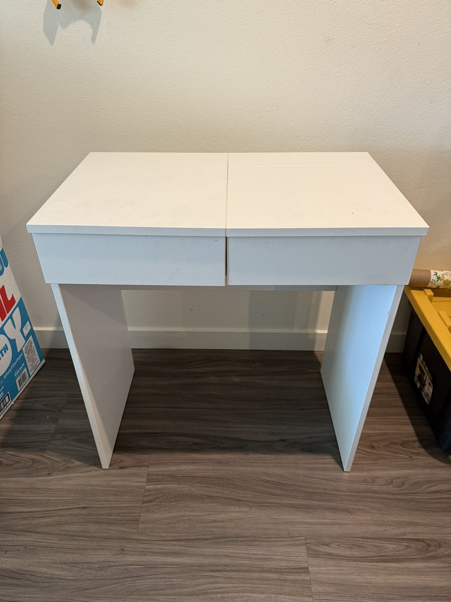 white vanity desk