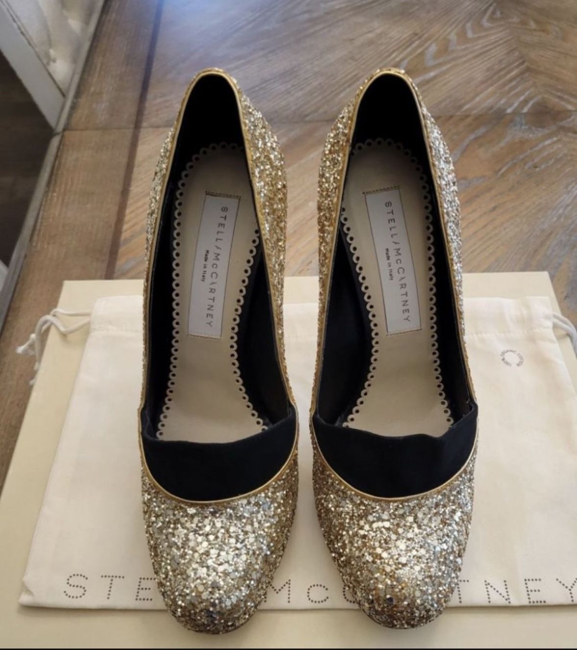 Stella McCartney Glitter Gold Heels 🌟