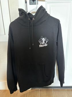 Men’s Volcom sweatshirt, size Medium