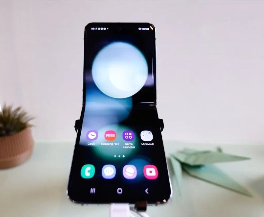 Samsung Galaxy Z Flip 6