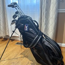 Golf club set with Nike Bag