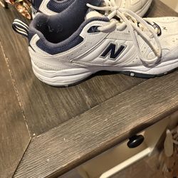 Men’s shoes size 8