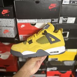 Jordan Lightning 4s size 12 USED 