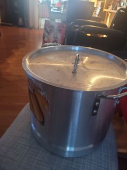 Tamale pot