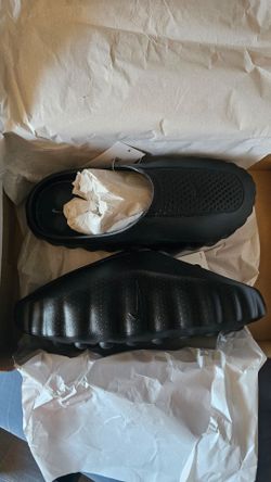 Nike Mind 001 Triple Black Size 10