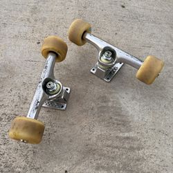 Skateboard Trucks with wheels