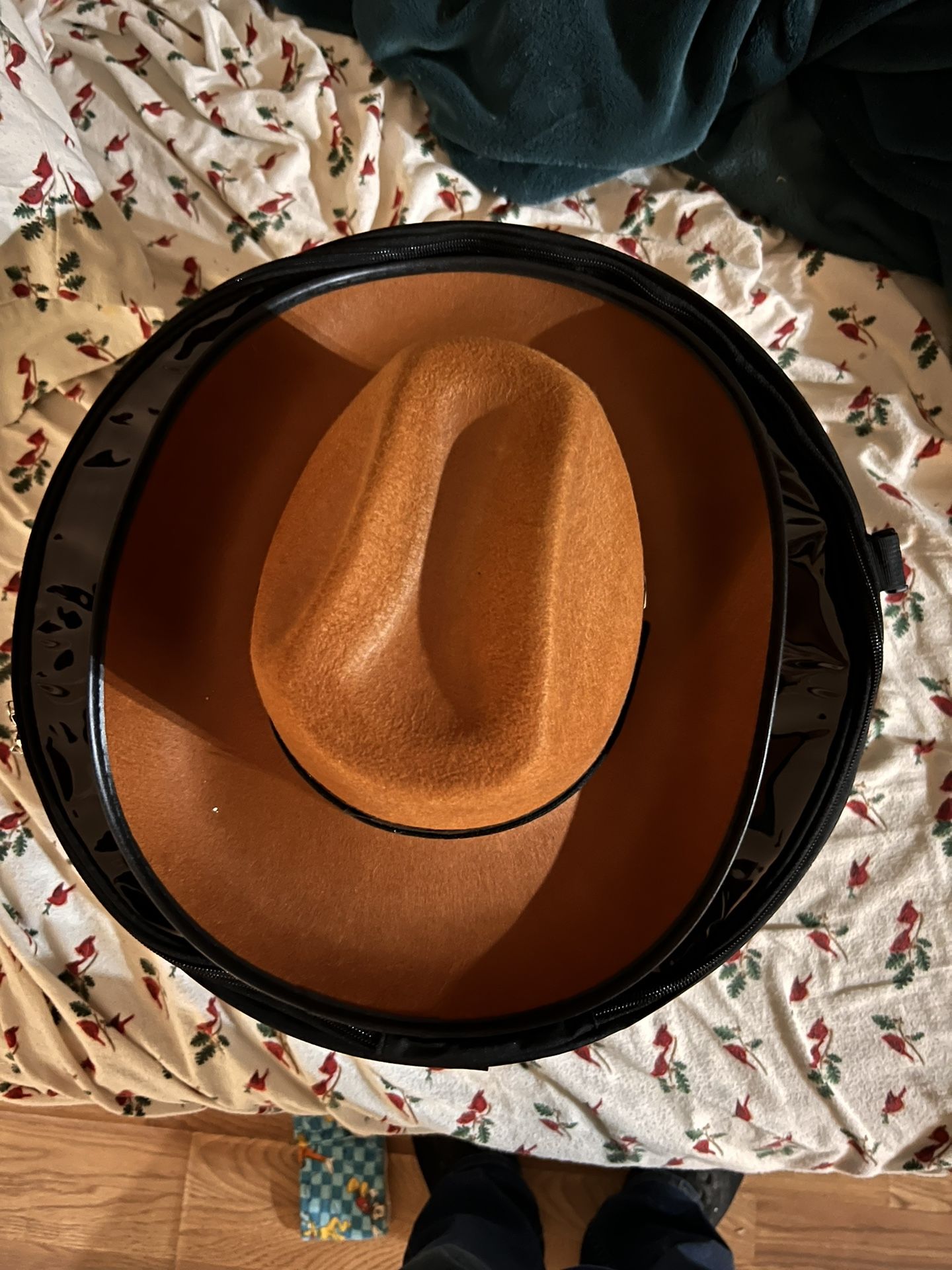 Hat Storage Box Bag Stuffed animal Travel cowboy hat cap 6” X 18” view window New, plus Hat