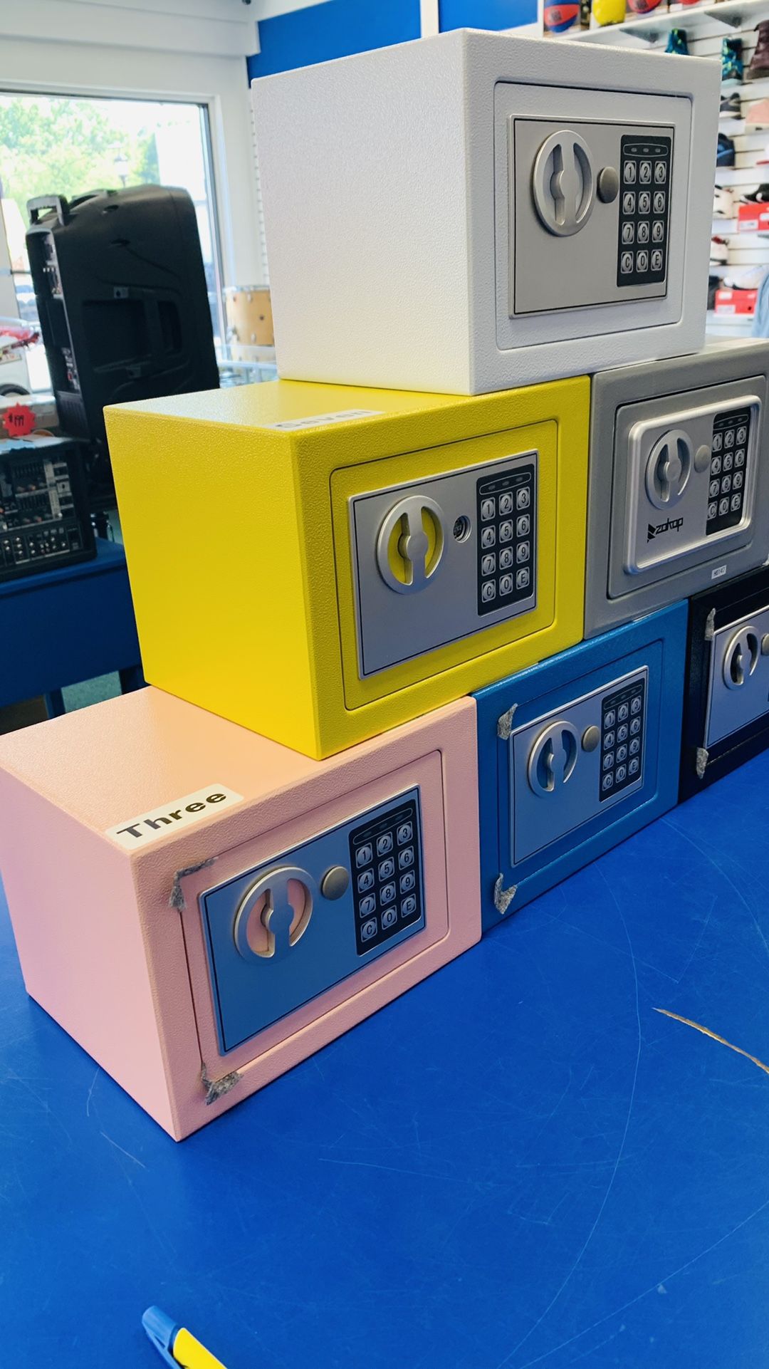 Small Digital Safe