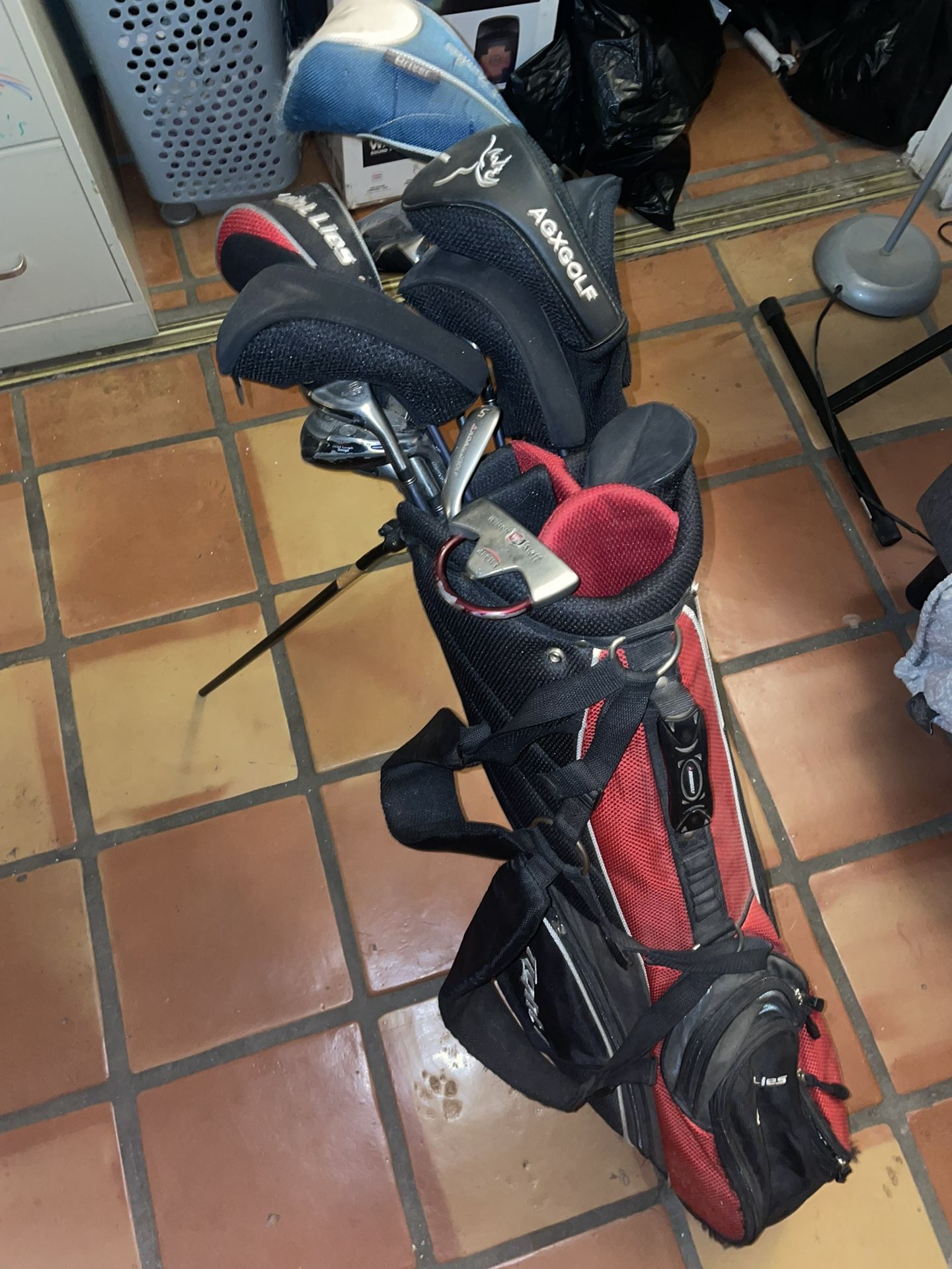 Golf Clubs 