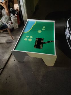 Kids Play Table