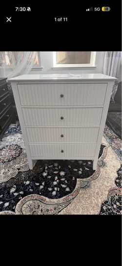Heynemo White Fluted 4 Drawer Dresser for Bedroom, Wooden Storage Cabinet for Bedroom, Hallway, Living Room, White