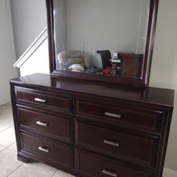 Dresser W/Mirror - Good Condition 