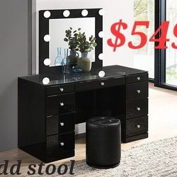 VANITY DESK PLUS MIRROR LIGHTS SPECIALS ONLY $549 FINANCING NOW AVAILABLE EASY TO QUALIFY NO CREDIT CHECK
