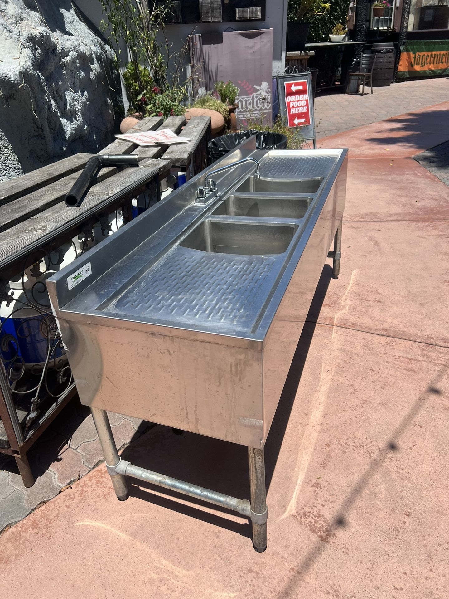 Bar Sink Great Condition