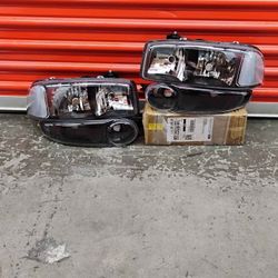 BLACK/CLEAR HEADLIGHT FOR GMC SIERRA/YUKON DENALI 2001_2006