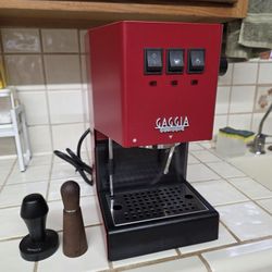 Gaggia Classic Pro in Cherry Red