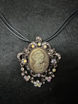 Vintage Style Necklace 