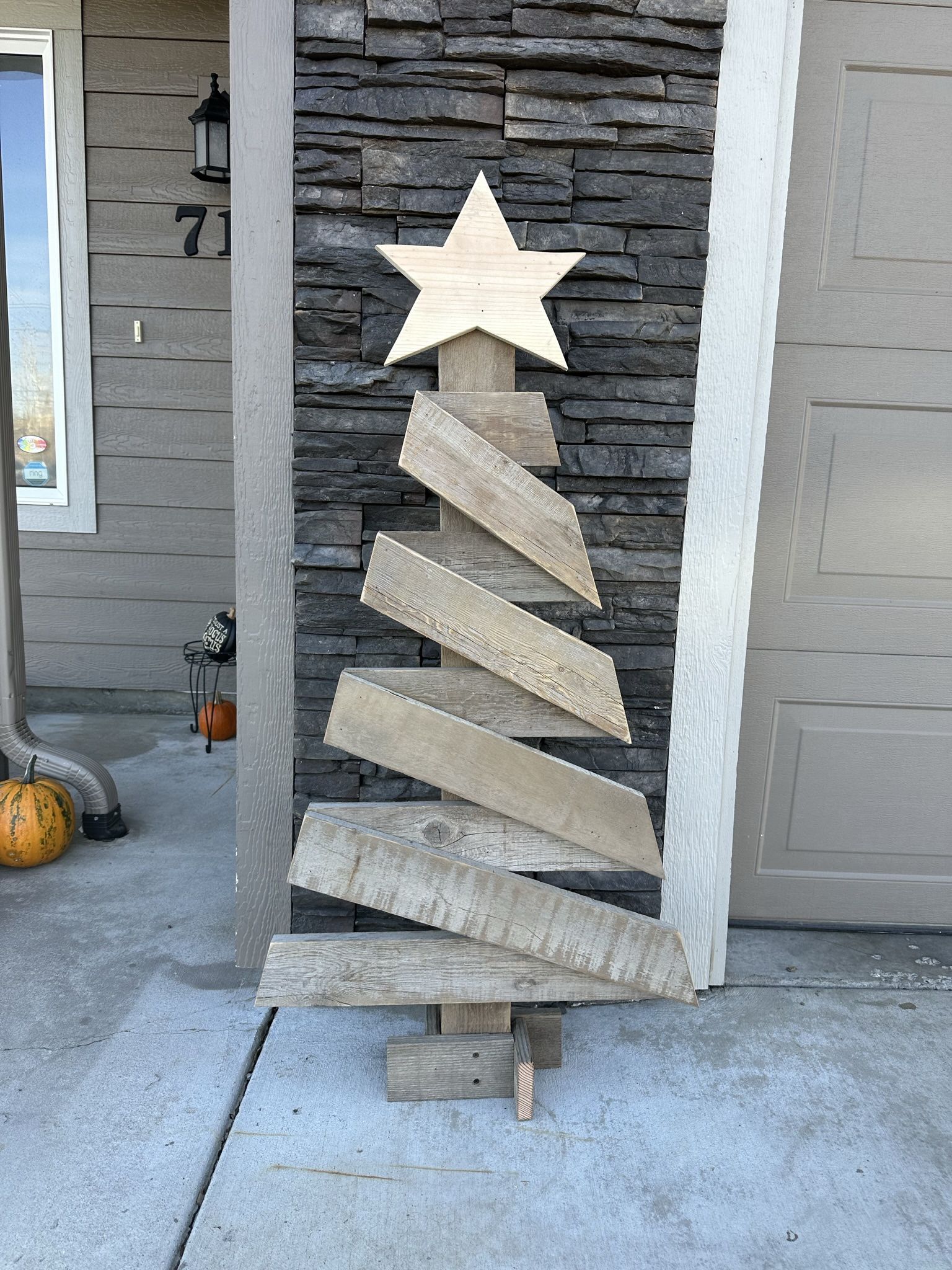 Rustic Wood Christmas Tree