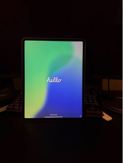 iPad Pro 12.9” (4th Gen) – Excellent Condition – No Scratches – Fast & Powerful