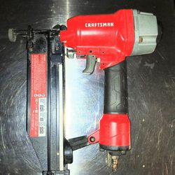 1"-2 1/2"   Craftsmen 16 Guage Finish Nail Gun