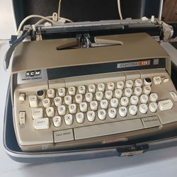 Vintage Electric Typewriter 