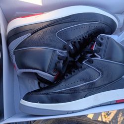 Air Jordan 2 Retro Black/ Cement Grey-Fire Red VNDS Sz 9.5 Men's 