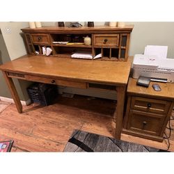 Heavy Solid Oak Desk And Side Table Pickup Only 