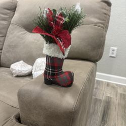 Christmas Decor $10