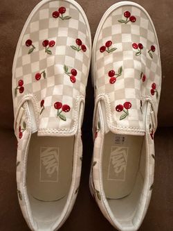 NEW Vans Classic Slip-On SIZE  9.5