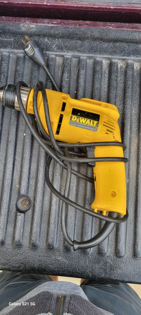 DeWalt Drill 