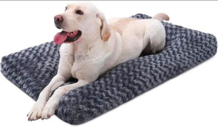 KSIIA Washable Dog Beds Large Sized Dog Crate Bed Pet Mat 41"x27" Dark Gray
Deluxe Plush Comfy Kennel Pad