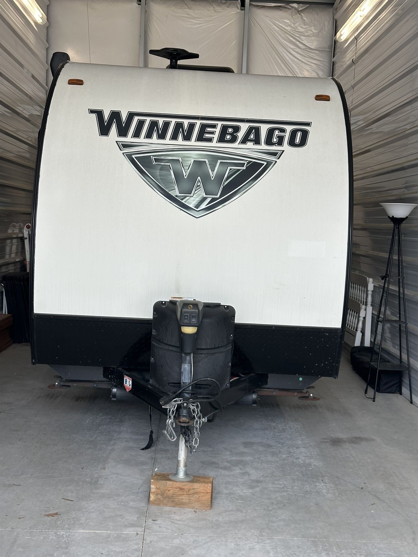 17 Foot Winnebago Mini