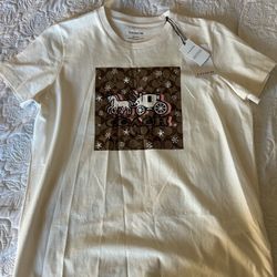 Coach T-Shirt 🤍