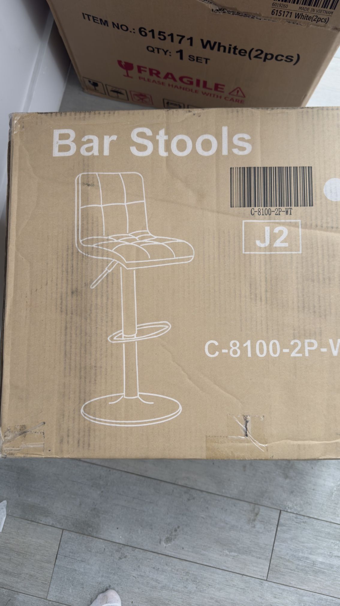 OFERTA BARATO 🙂 Vendo 4 Sillas De cuero Blanco Y Acero inoxidable Nuevas En Su Caja Están En Su Paquete Nuevas 