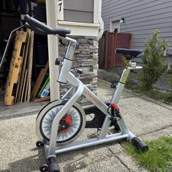 Workout Bike - XMomentum 