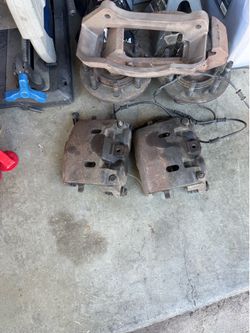 2007 dodge 3500 front calipers and hubs 4x4
