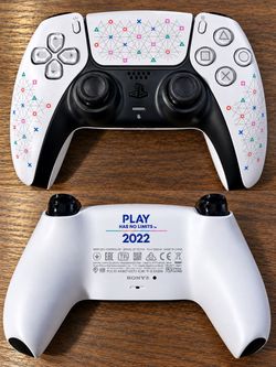 Rare PlayStation “Play Has No Limits 2022” DualSense Controller