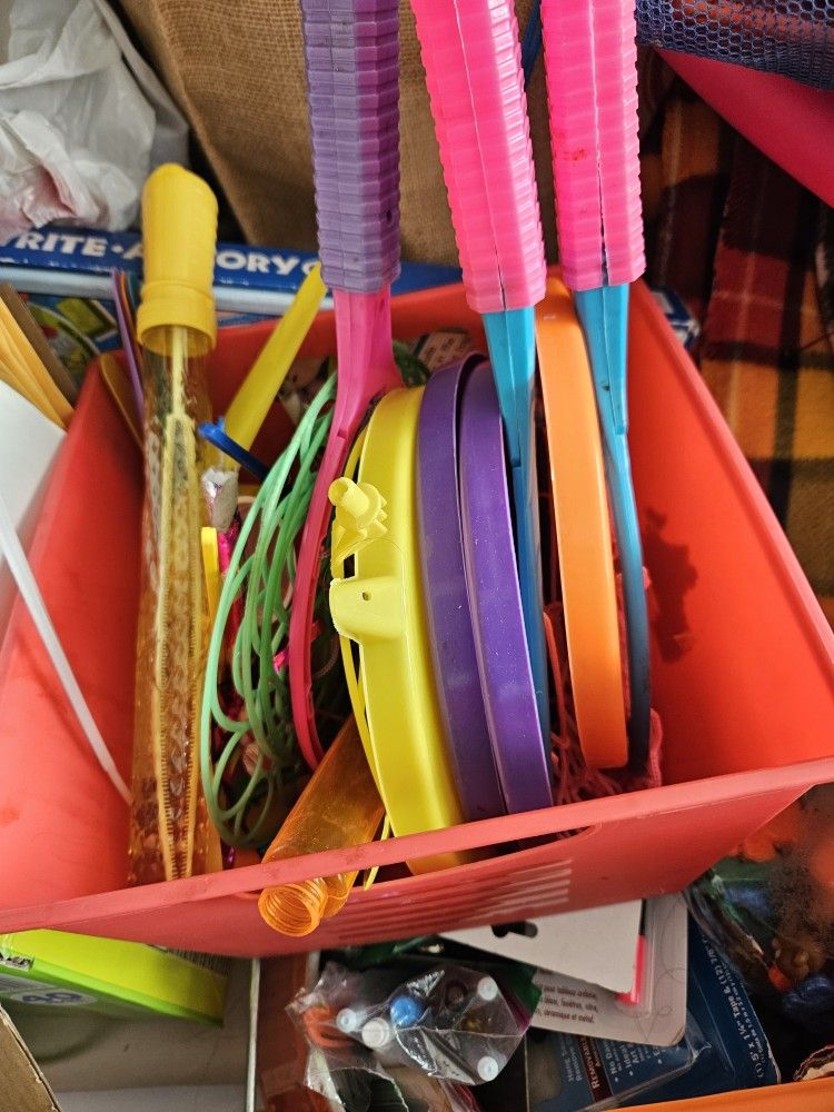 Children Items Pi K Up . All For 3