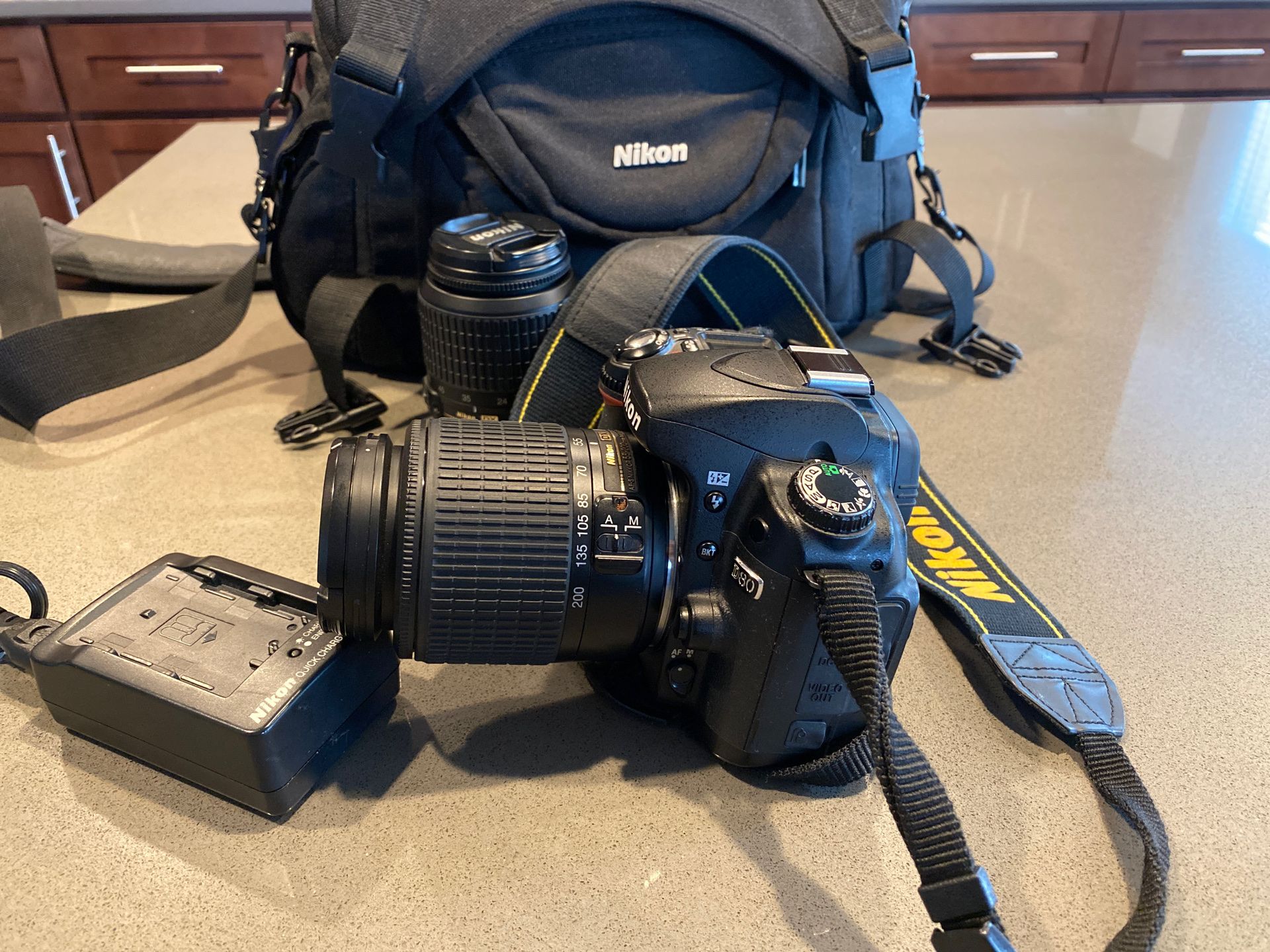 Nikon d80 camera kit .2 lenses . Used Great working conditions.