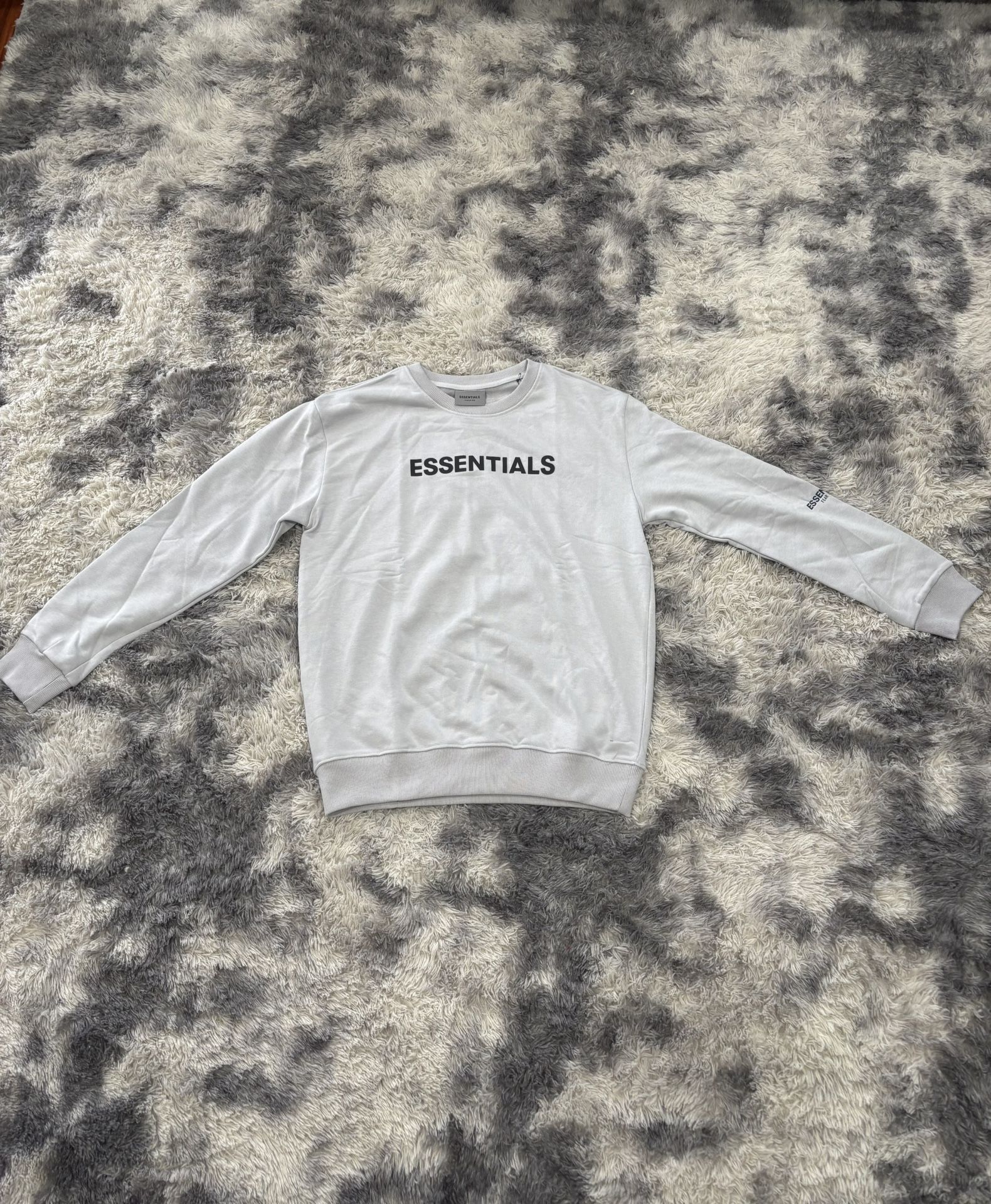 Essentials Crew Neck