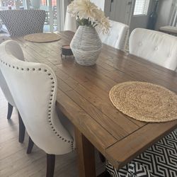 Living Spaces Dining Table And Chairs