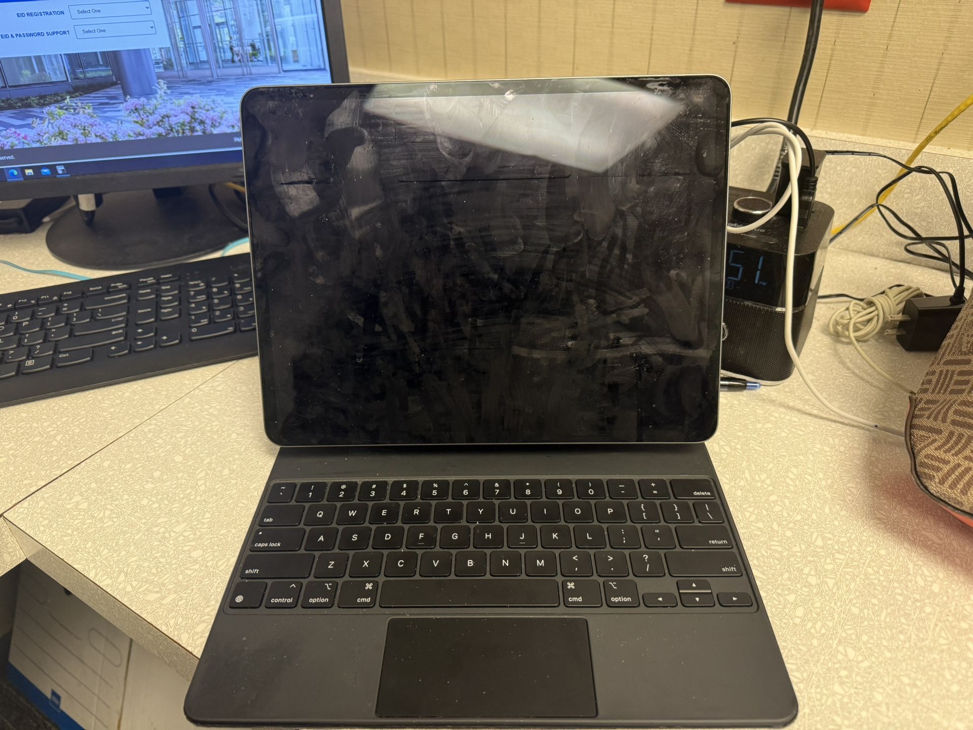 2 iPads For Salee!!